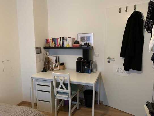 Helles, ruhiges Zimmer in 3er WG