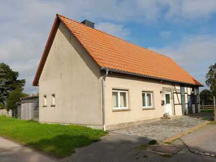 Kleines Wohnhaus in Jeggeleben mit Ausbaureserve