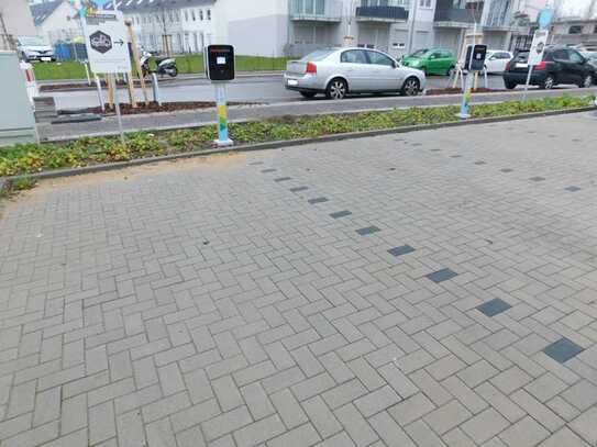 Offener Stellplatz im Freien ab sofort neu zu vermieten in der Wohnanlage in Falkenberg