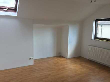 Gemütliches, helles WG-Zimmer in Wiblingen ca. 15m², 3er Mädels-WG