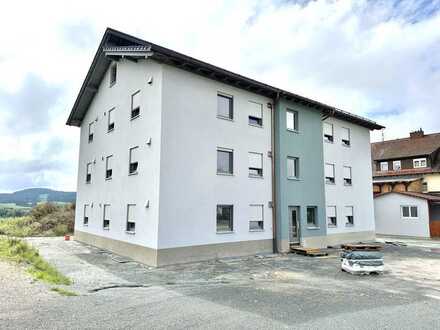NEUBAU/ERSTBEZUG - KfW-Haus: Großzügige 3-Zi-EG-Whg mit Terrasse - frei ab 1.1.