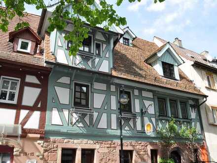Fachwerk Maisonette-Wohnung über drei Etagen in der City