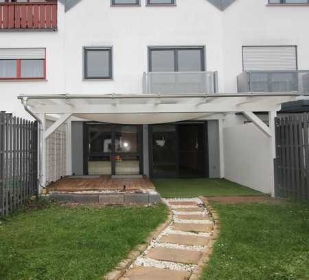 Reihenmittelhaus mit Dom- sowie Fernblick über Limburg an der Lahn mit Terrasse, Garten und Garage