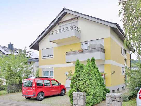 Geschmackvolle 2-Zimmer-Wohnung mit Terrasse in gepflegtem Mehrfamilienhaus