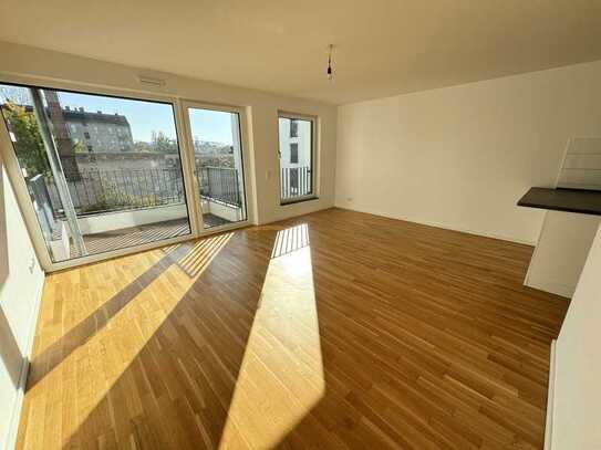 Lieben Sie die Sonne? - Moderne 2 Zimmer mit Süd-Balkon und Spreeblick!