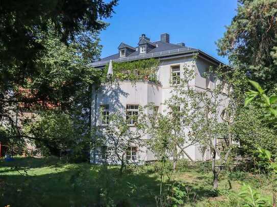 +++ 20er-Jahre-Villa mit großem Garten - fußläufig zum Schillerplatz +++