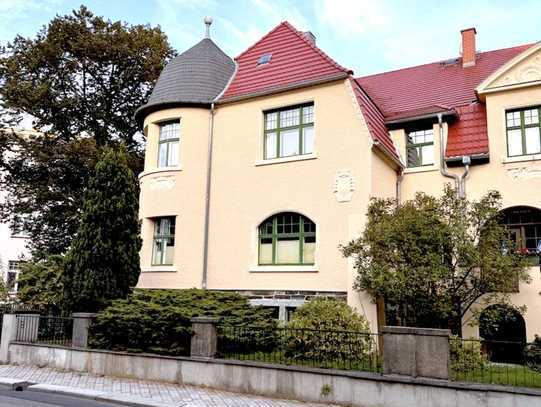 Bestlage Freiberg: Jugendstil Villa mit Garten