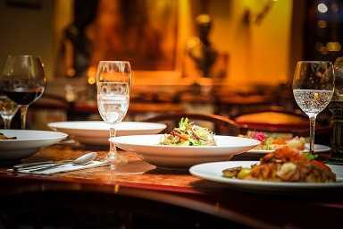 Restaurant mit Terrasse und Wohnung - ohne Übernahme