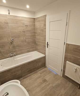 Moderne 3-Zimmer DG-Wohnung, 76qm mit Keller