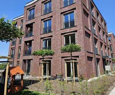 HafenCity - Barrierefreier Erstbezug! Direkter Elbblick! Eigener Garten, große Terrasse!