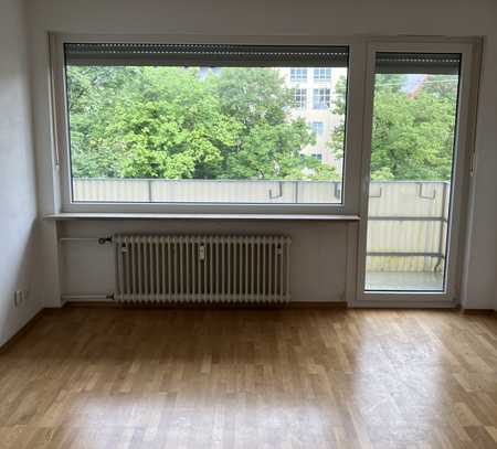 "Helle 1.-Zimmer Wohnung in München-Harlaching"