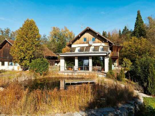 Landsitz (ehemaliges Sacherl) 
in der Waldnatur in absoluter Alleinlage 
Nähe Osterhofen