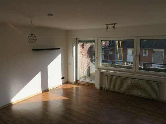 Schönes Appartement mit ca. 35 QM,Einbauküche,Balkon und Gartenmitbenutzung