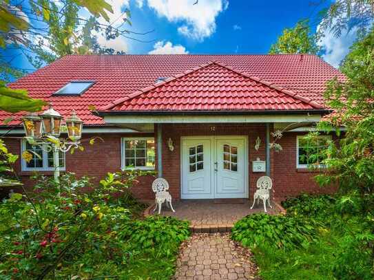 PROVISIONSFREI Sehr schönes Einfamilienhaus auf großem Grundstück, mit Wald in Wietze OT Wieckenberg