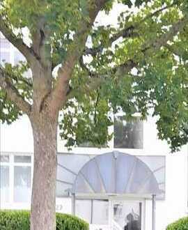 Maintal-Dörnigheim: Sehr gepflegte 2 Zimmer EG-Wohnung mit Balkon und TG-Platz!
