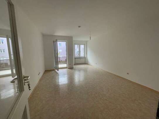 Nette 3-ZKB-Wohnung mit Balkon ab sofort zu vermieten