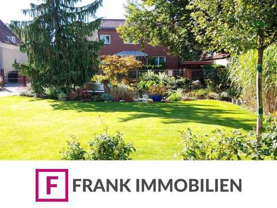 FRANK IMMOBILIEN - Sonniges Grundstück sucht neue Bauherren!