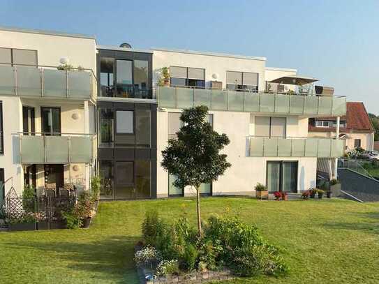 Stilvolle 2-Zimmer-Wohnung mit gehobener Ausstattung, EBK & Balkon
