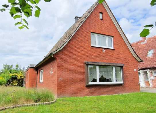 Völlen! Einfamilienhaus mit Garage u. Garten und viel Platz im Erdgeschoss