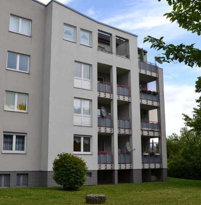 Großzügige 2-Zimmerwohnung mit Sonnenbalkon in Baunatal-Baunsberg