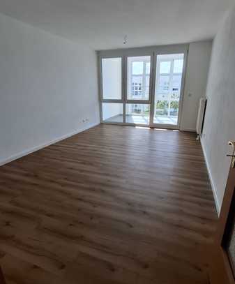 Helle 3-Zimmerwohnung mit Wintergarten, unweit Forum Köpenick & Alter Försterei!