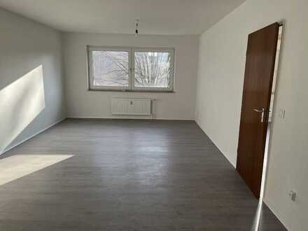 Bezugsfertige 3-Zimmer-Wohnung im 2.OG und 84,33 m² Wohnfläche ( mit Wohnberechtigungsschein )