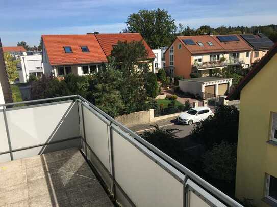 Gemütliche 3-Zimmer-Wohnung mit Balkon in Nürnberg-Zabo