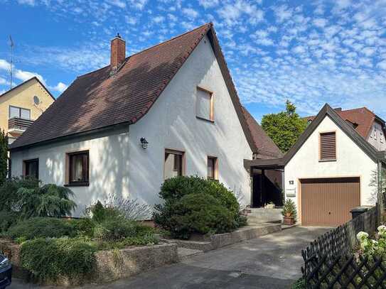 Einfamilienhaus sucht nette Familie