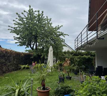 Schönes Haus 1-2 Familienhaus mit vielen Zimmern in Pforzheim, Buckenberg