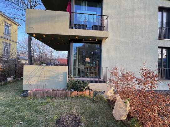 * Moderne Wohnung mit Balkon und eigenem Garten - ID 6345 *