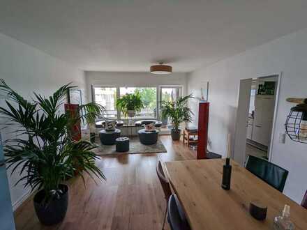 Moderne, lichtdurchflutete 
Wohnung in Meerbusch