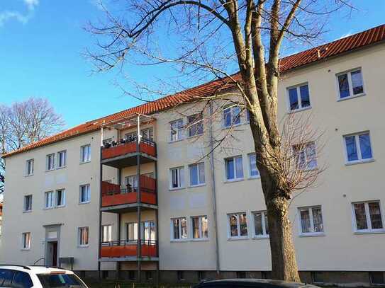 Hübsche 2-Zimmer-Wohnung mit großem Balkon in Lauchammer-Mitte