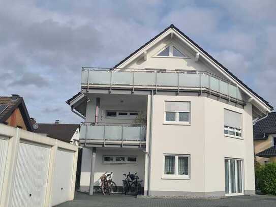 Moderne und gepflegte 3-Zimmer-Wohnung mit Balkon in Halle (Westfalen)