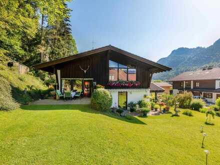 Sachrang Chiemgau/ Landhaus mit Blick auf das Kaisergebirge/ Verkauf mit Rückmietung oder Nießbrauch
