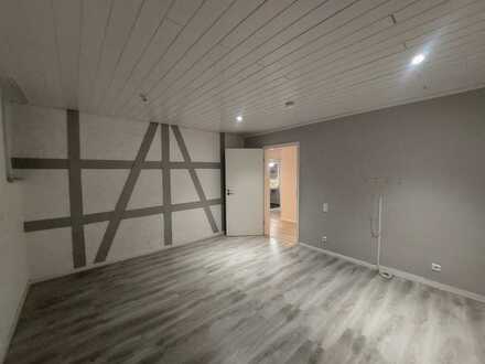 Große 4 Zimmer Wohnung in Sinsheim mit Einbauküche