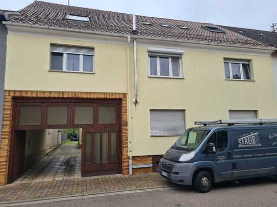 Top Gebäudeensemble (5 Einheiten) in Graben-Neudorf zu verkaufen.