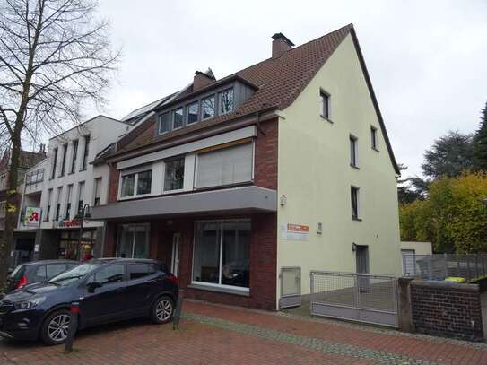 Neu renovierte, 4,5-Zimmer-DG -Wohnung, schöner Grundriss, in Citylage von Herten-Lgb. , nur 2 WE.