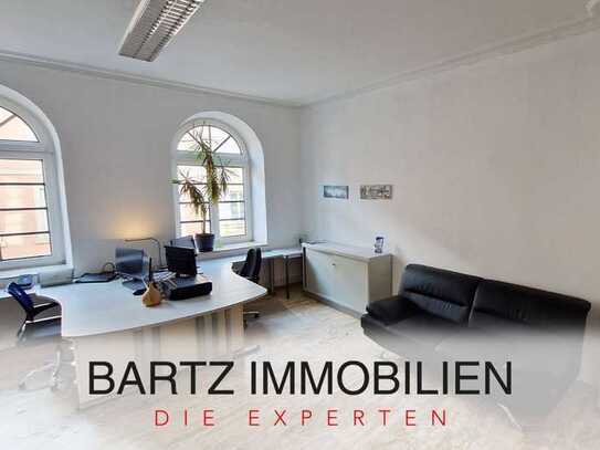 1 Raum im Gemeinschaftsbüro mit 1 Stellplatz mitten im Zentrum von Neustadt