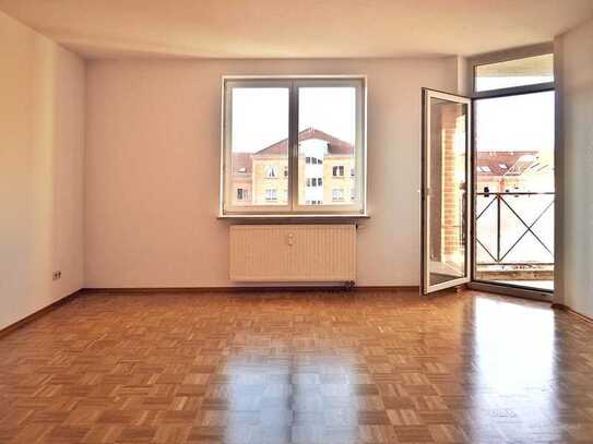 Ihr neues Zuhause: Gemütliche 3-Zimmer-Wohnung mit Balkon – ca. 88 m² im 3. Obergeschoss!