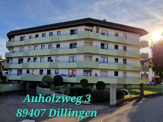 Gepflegte 3-Raum-Wohnung mit Balkon und Einbauküche in Dillingen an der Donau, Penthousecharakter