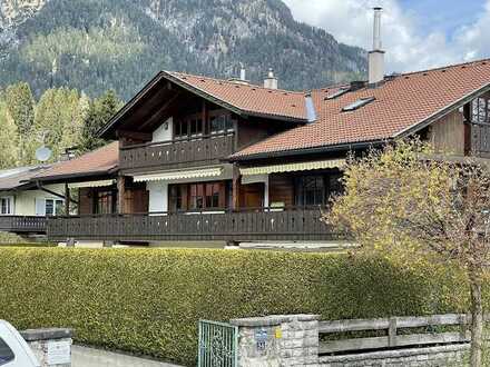 Möblierte 3,0 Zi. Wohnung mit zwei Balkonen und Gäste WC in schöne Lage von Garmisch