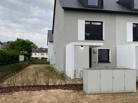 Erstbezug: attraktives 5-Zimmer-Reihenendhaus mit Garage zur Miete in Düren-Lendersdorf