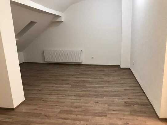 Geräumiges 10-Raum-Haus mit gehobener Innenausstattung und EBK in Holzgerlingen