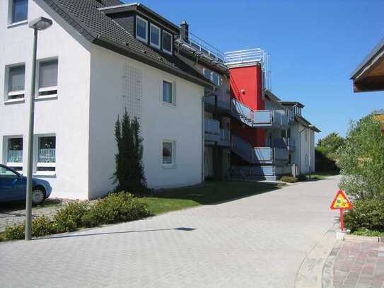 Erdgeschosswohnung mit Terrasse