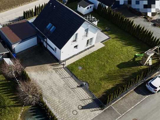 Ihr neues Zuhause in Achstetten - modernes Einfamilienhaus mit Charme!