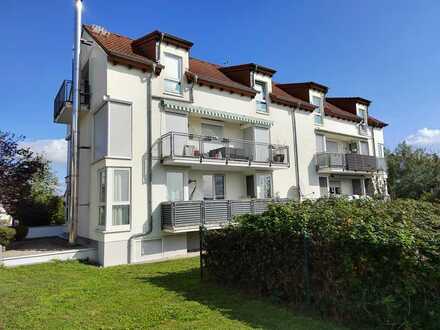 Schöne, helle 3-Zimmer-Wohnung mit großem Balkon mit Blick zum Feld in Erzhausen