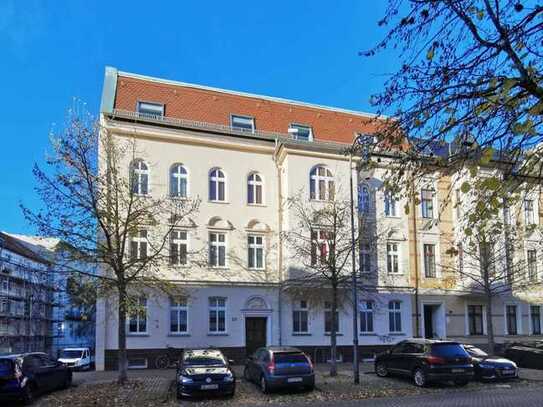 Helle freundliche 2-Raumwohnung mit Balkon
