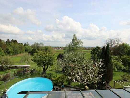 Wohnhaus in ruhiger Siedlungslage mit schönem Fernblick - 614