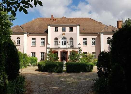 HERRENHAUS MIT EINDRUCKSVOLLER RENDITE