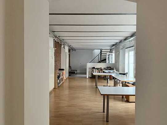 Loft, Atelier, Gewerbeflächen im Kulturdenkmal: 100 m² in Innenstadtnähe